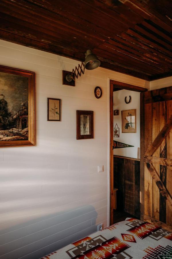 La Ferme Du Pont De Maumy, Cabane Au Bord De L'Etang Et Bain Nordique Busserolles Εξωτερικό φωτογραφία