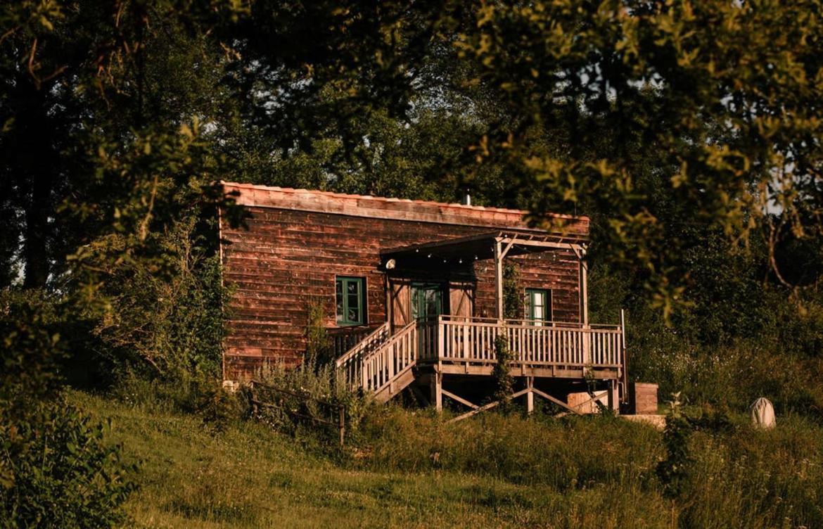 La Ferme Du Pont De Maumy, Cabane Au Bord De L'Etang Et Bain Nordique Busserolles Εξωτερικό φωτογραφία
